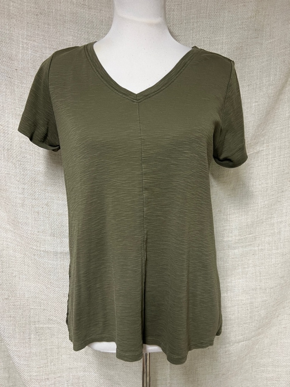 J. Jill Pima Short-Sleeve V-Neck Tee — Olive
